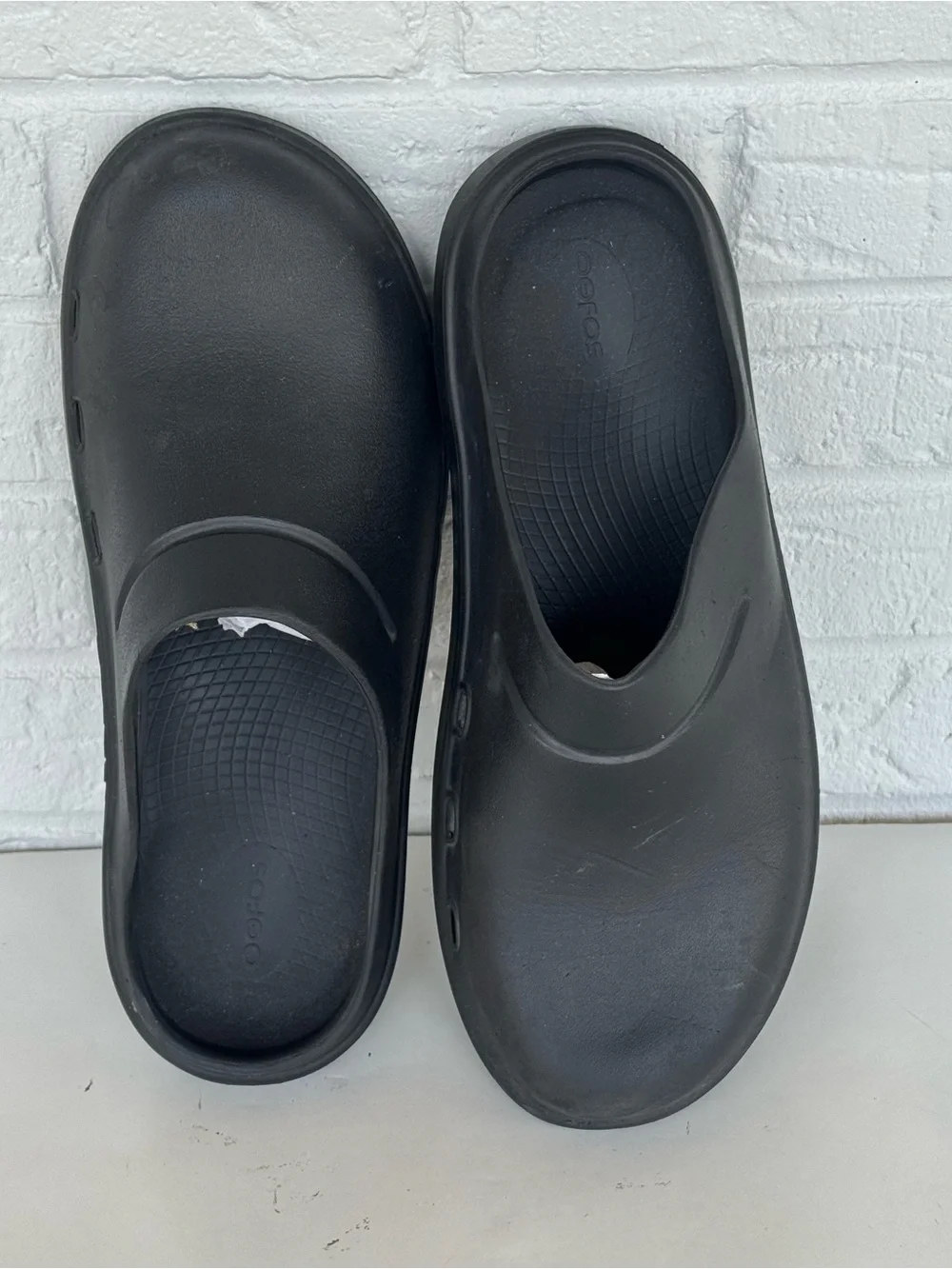 OOFOS OOcloog Recovery Clogs Men's 11/Women's 13